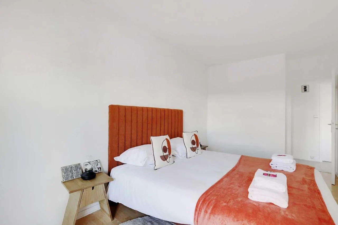 Charming T2 Refurbished Flanders Crimee Apartment Paris France